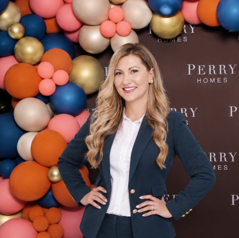 Amanda Valdez — Your Bastrop & The Colony New Home Specialist Representing Perry Homes