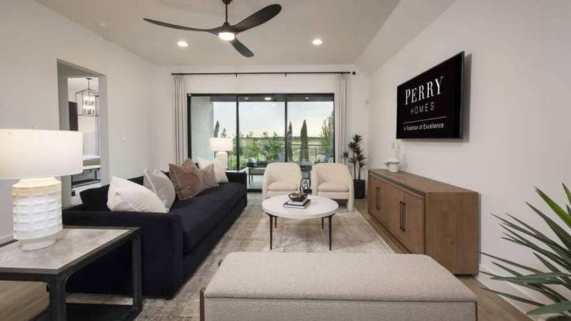 Design 1984W · Bright Family Room Overlooking Covered Backyard Patio